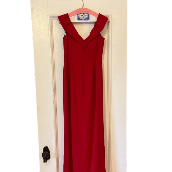 ML Monique Lhuillier Off-The-Shoulder Side Slit Crepe Gown - Picture 5 of 9